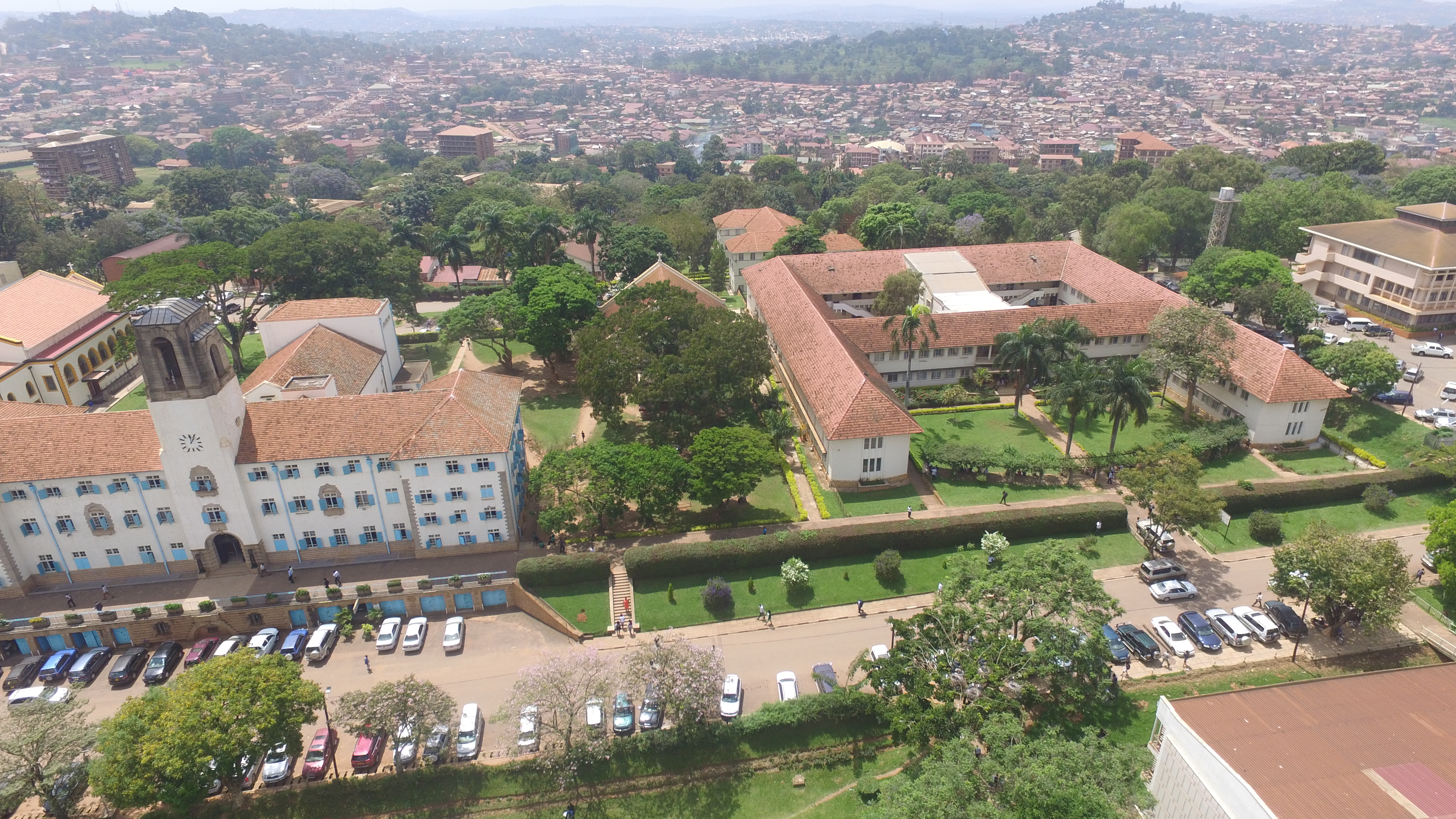 Did you know that you can actually attend lectures at Makerere University for free and pay letar towards exams?
